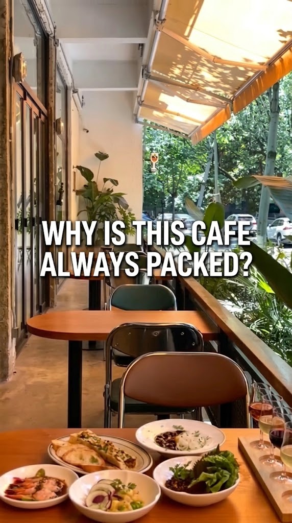 Secret Behind Packed Coffee Shops on Weekday Maxis Fibre